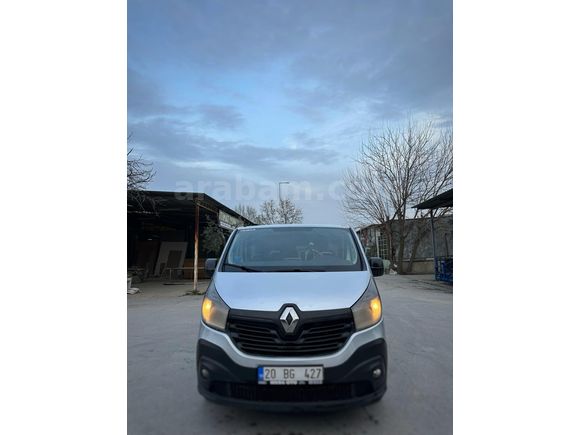 Sahibinden Renault Trafic 1.6 DCI Grand Confort 2015 Model