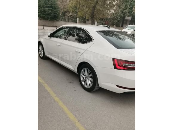 Sahibinden BOYASIZ DEĞİŞENSİZ TRAMERSİZ Skoda SuperB 1.4 TSI Style 2016 Model  107800 km  Beyaz