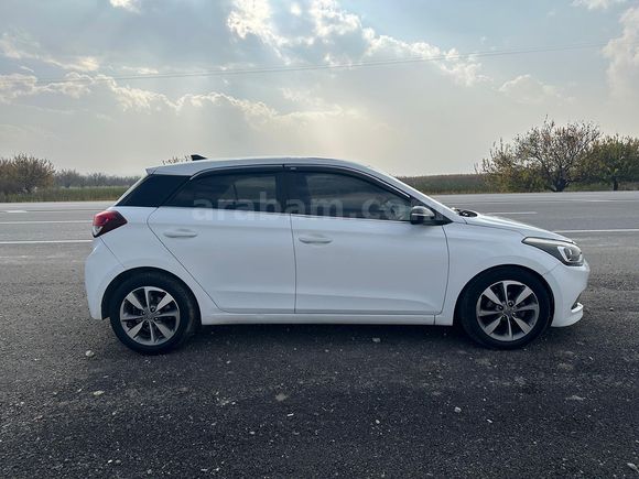 Sahibinden Hyundai i20 1.4 MPI Style 2016 Model 