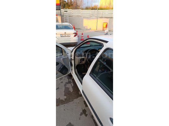 Sahibinden Renault Clio 1.5 dCi Authentique 2003 Model  309.000 km Beyaz