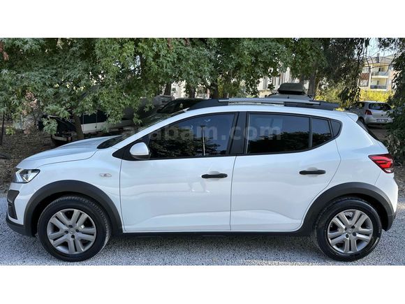 Sahibinden Dacia Sandero Stepway 1.0 Tce Comfort 2022 Model  86.000 km Beyaz