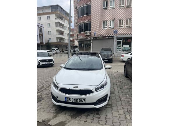 Sahibinden Kia Ceed 1.6 CRDi Concept Plus 2015 Model 