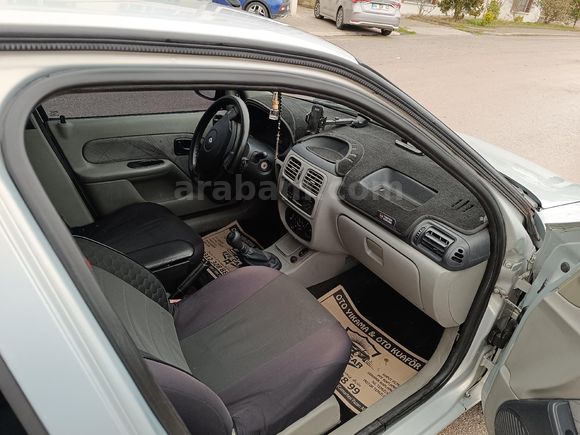 Sahibinden Renault Clio 1.4 Authentique 2004 Model