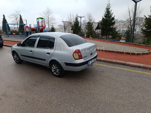 Sahibinden Renault Clio 1.4 Authentique 2004 Model