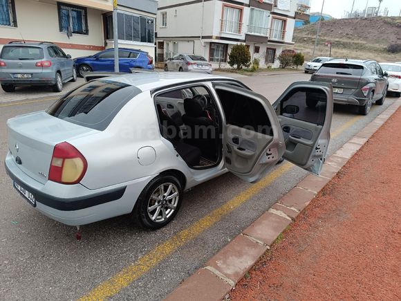 Sahibinden Renault Clio 1.4 Authentique 2004 Model