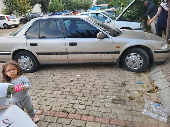 Sahibinden Honda Accord 2.0 EX 1990 Model