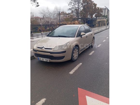 Sahibinden Citroen C4 1.4 SX 2007 Model  180.000 km Altın