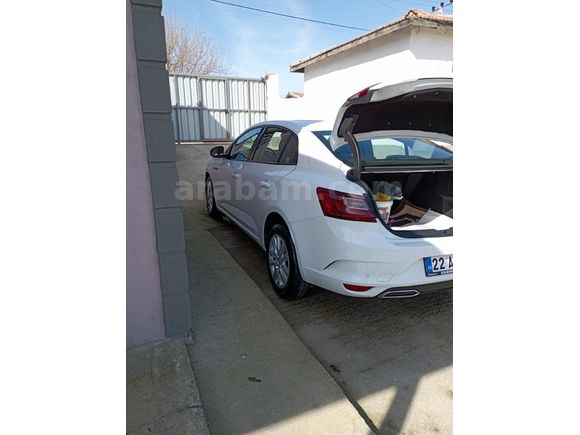 Sahibinden Renault Megane 1.3 TCe Joy 2022 Model