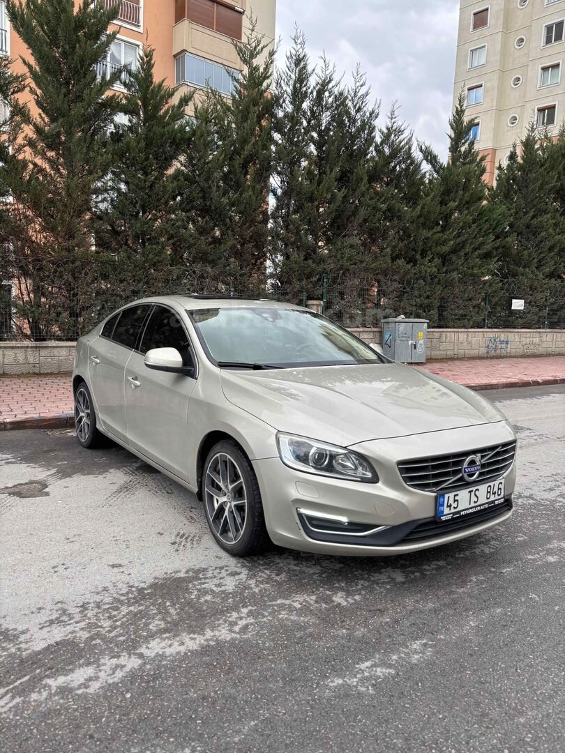 Sahibinden Volvo S60 1.5 T3 Premium 2017 Model Konya 160.000 km Gri (titanyum) 3