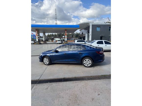 Sahibinden Renault Megane 1.3 TCe Touch 2025 Model 