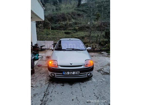 Sahibinden Renault Clio 1.4 RTA 2001 Model