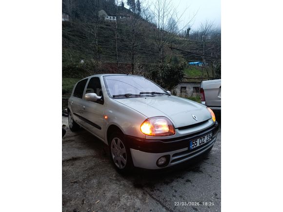 Sahibinden Renault Clio 1.4 RTA 2001 Model