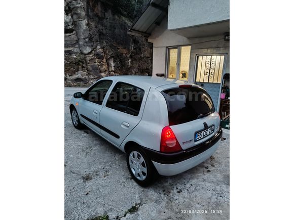 Sahibinden Renault Clio 1.4 RTA 2001 Model