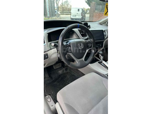 Temiz aile aracı  Honda Civic 1.6i VTEC ECO Elegance 2013 Model 