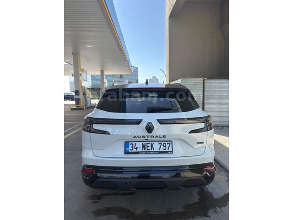 Sahibinden Renault Austral 1.2 E-tech Techno Esprit Alpine 2024 Model  35.000 km Beyaz