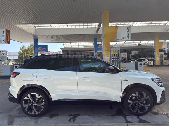 Sahibinden Renault Austral 1.2 E-tech Techno Esprit Alpine 2024 Model  35.000 km Beyaz