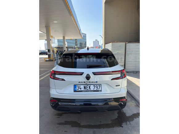 Sahibinden Renault Austral 1.2 E-tech Techno Esprit Alpine 2024 Model  35.000 km Beyaz