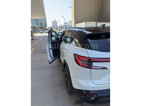 Sahibinden Renault Austral 1.2 E-tech Techno Esprit Alpine 2024 Model  35.000 km Beyaz