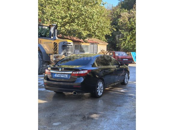 Sahibinden Renault Latitude 1.5 dCi Privilege 2011 Model