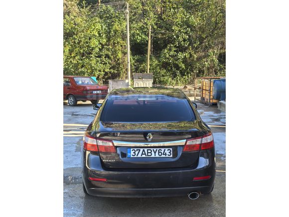 Sahibinden Renault Latitude 1.5 dCi Privilege 2011 Model
