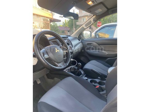 Sahibinden Mitsubishi L 200 4x4 Storm 2016 Model 