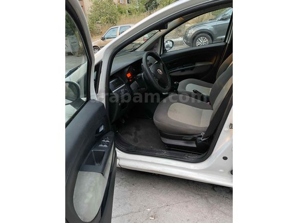 Sahibinden Fiat Linea 1.3 Multijet Active Plus 2012 Model  271.000 km Beyaz