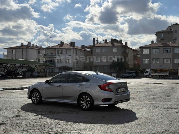 Sahibinden Honda Civic 1.6i VTEC Eco Executive 2018 Model 
