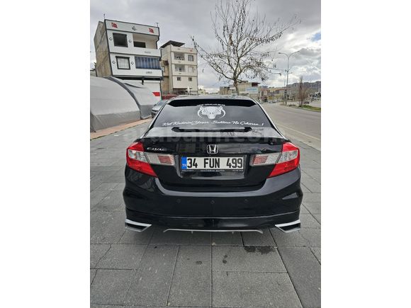 Sahibinden Honda Civic 1.6i VTEC ECO Elegance 2012 Model