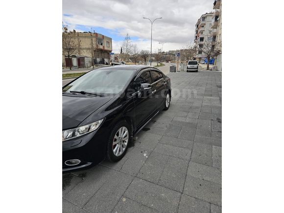 Sahibinden Honda Civic 1.6i VTEC ECO Elegance 2012 Model