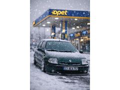 Sahibinden Renault Clio 2 hb 1.6 RXT 1999 Model   Yeşil tavan hariç komple boyal.ı