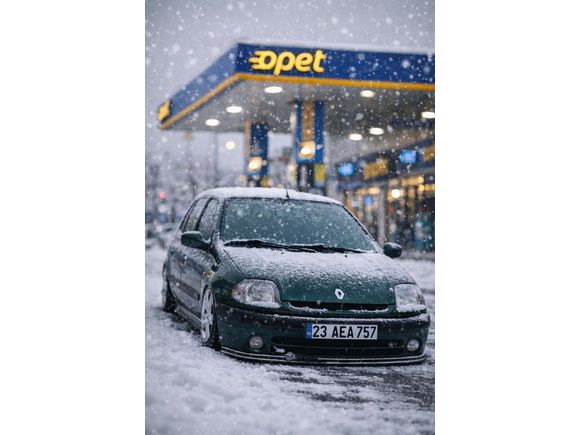 Sahibinden Renault Clio 2 hb 1.6 RXT 1999 Model   Yeşil tavan hariç komple boyal.ı