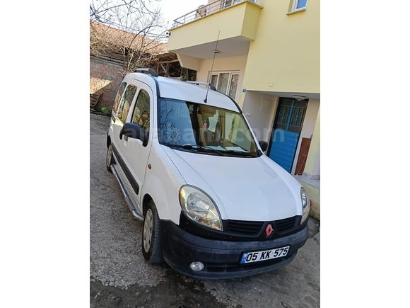 Sahibinden Renault Kangoo Multix 1.5 dCi Authentique 2008 Model  293.000 km Beyaz