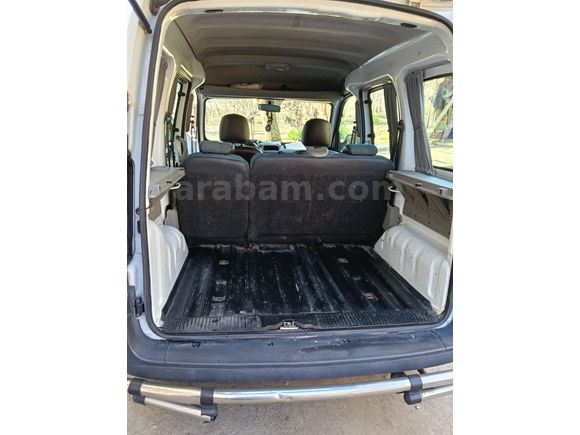 Sahibinden Renault Kangoo Multix 1.5 dCi Authentique 2008 Model  293.000 km Beyaz