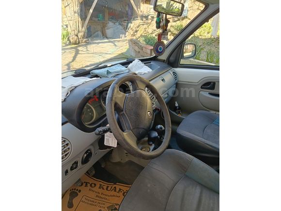 Sahibinden Renault Kangoo Multix 1.5 dCi Authentique 2008 Model  293.000 km Beyaz