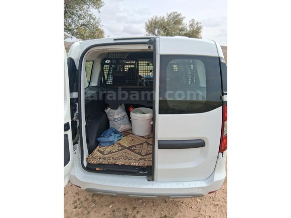 Sahibinden Renault Express Combi 1.5 BlueDCI Joy 2024 Model