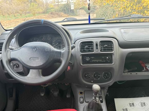 Sahibinden Renault Clio 1.4 RNA 2000 Model 