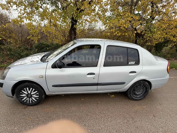 Sahibinden Renault Clio 1.4 RNA 2000 Model 