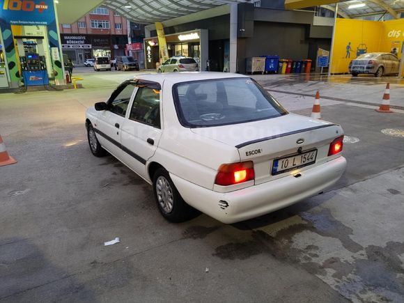 Sahibinden Ford Escort 1.6 CL 1997 Model