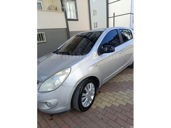 Sahibinden Hyundai i20 1.4 CVVT Style 2009 Model