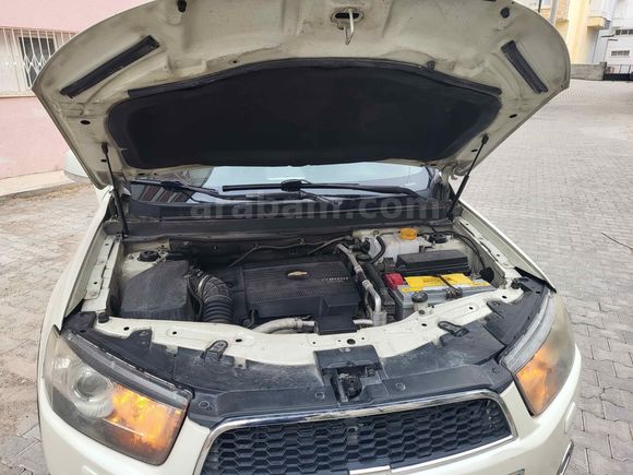 Sahibinden Chevrolet Captiva 2.0 D LTZ 2012 Model Kayseri 245.000 km Beyaz