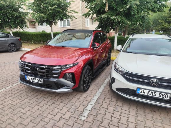 Sahibinden Hyundai Tucson 1.6 CRDi Elite Plus 2024 Model  27.000 km Bordo