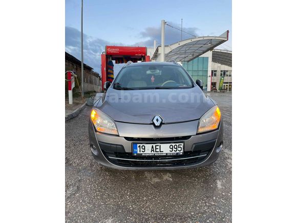 Sahibinden Renault Megane 1.5 dCi Privilege 2012 Model  270.000 km Gri