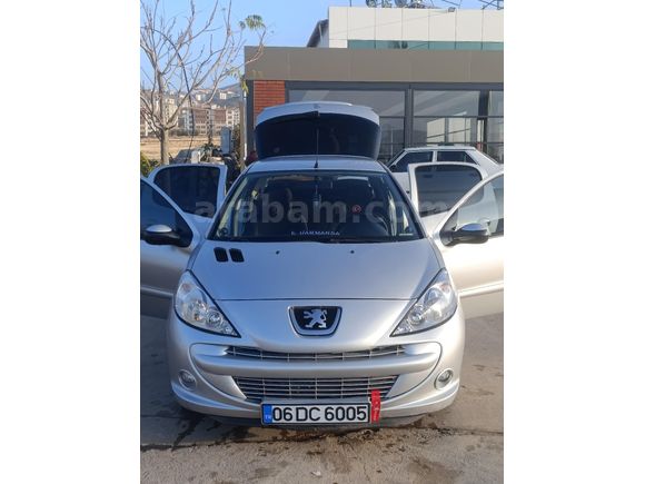 Sahibinden Peugeot 206+ 1.4 HDi Comfort 2010 Model  190.000 km Gri