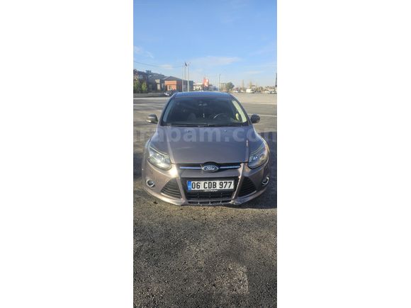 Sahibinden Ford Focus 1.6 TDCi Titanium X 2012 Model