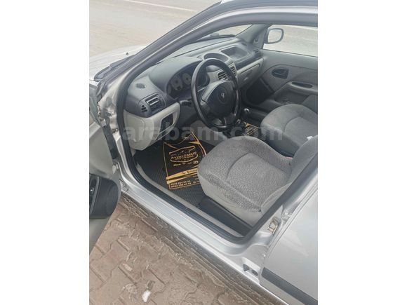 Sahibinden Renault Clio 1.4  2006 model