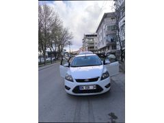 Sahibinden Ford Focus 1.6  Titanium 2010 Model  280.000 km Beyaz