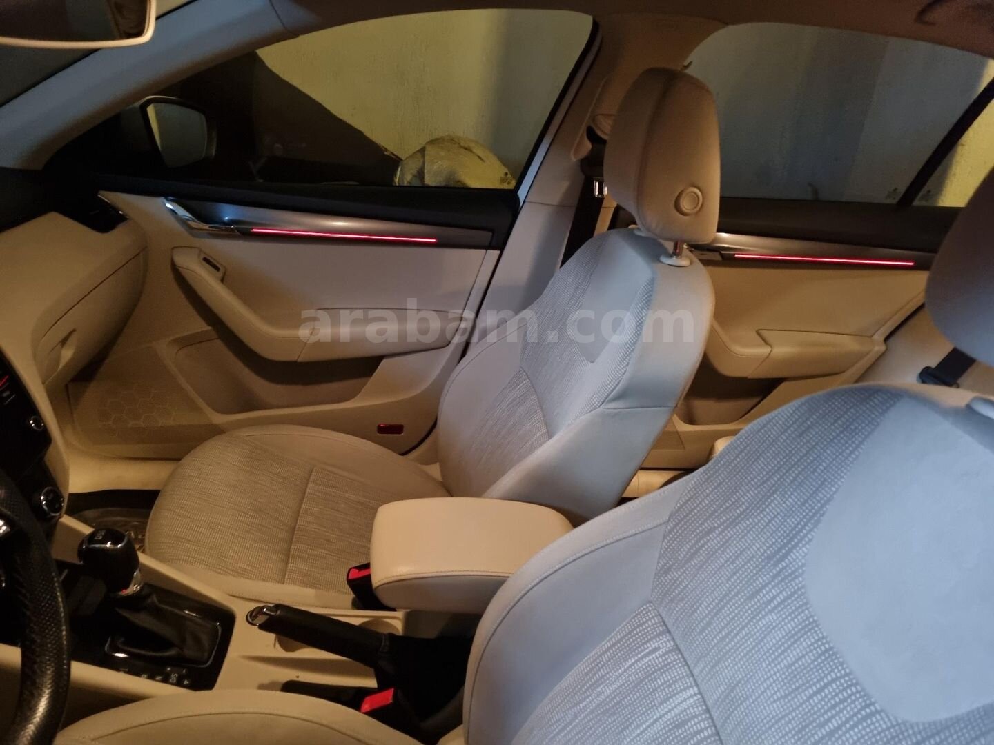 Sahibinden Skoda Octavia 1.6 TDI Style 2018 Model Manisa 63.000 km Beyaz 3