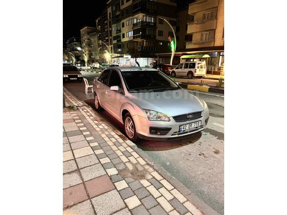 Sahibinden Ford Focus 1.6 TDCi Ghia 2005 Model 