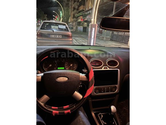 Sahibinden Ford Focus 1.6 TDCi Ghia 2005 Model 