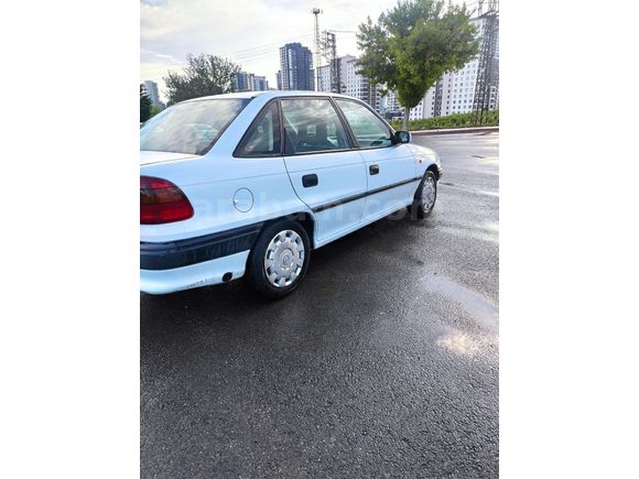 Temiz 2001 Model Opel Astra 1.6 Classic